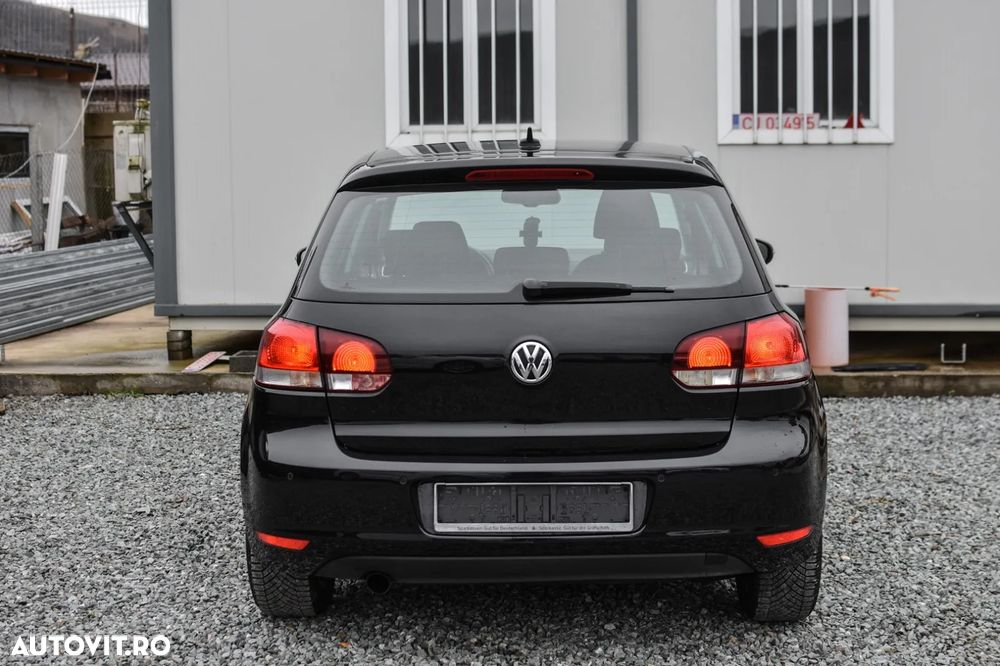 Volkswagen Golf - 14