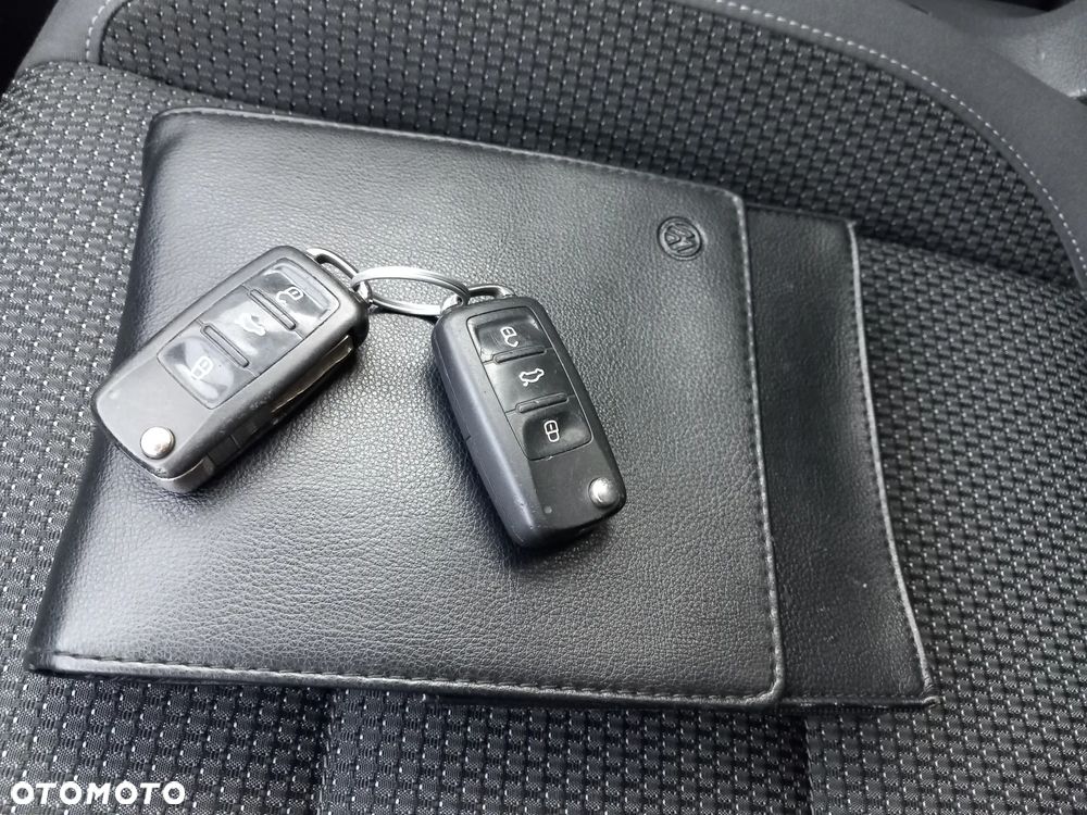 Volkswagen Touran 1.4 TSI EcoFuel Comfortline - 28