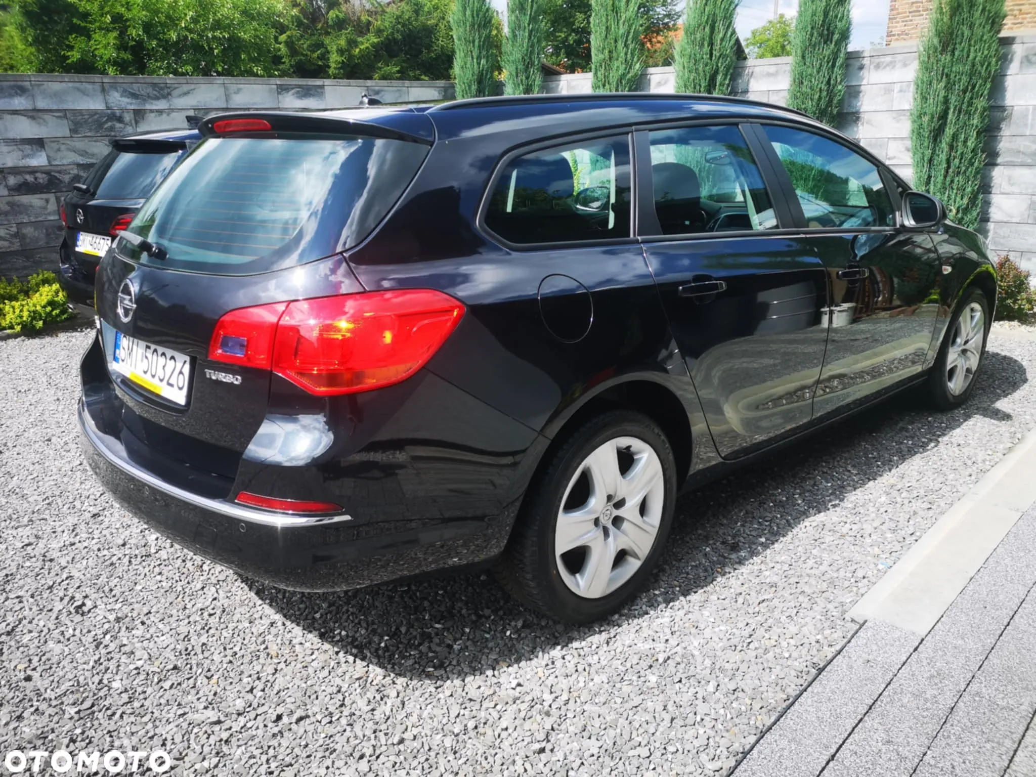 Opel Astra 1.4 Turbo Edition - 2