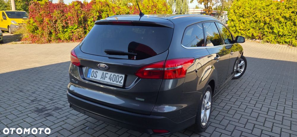 Ford Focus Turnier 1.0 EcoBoost Start-Stopp-System TITANIUM X - 12
