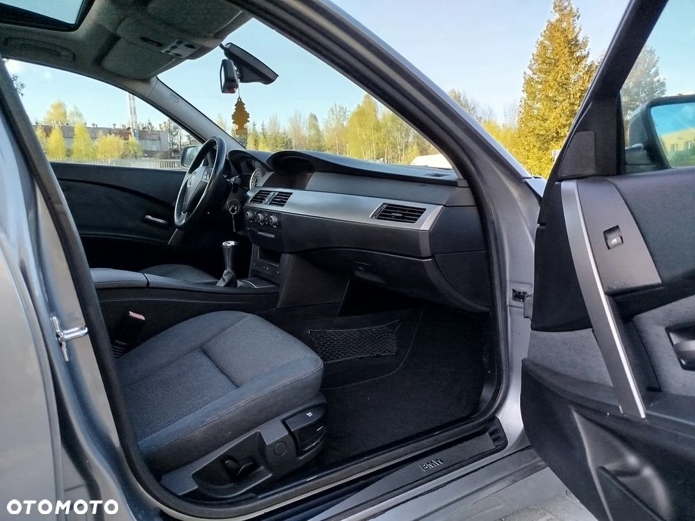 BMW Seria 5 - 16