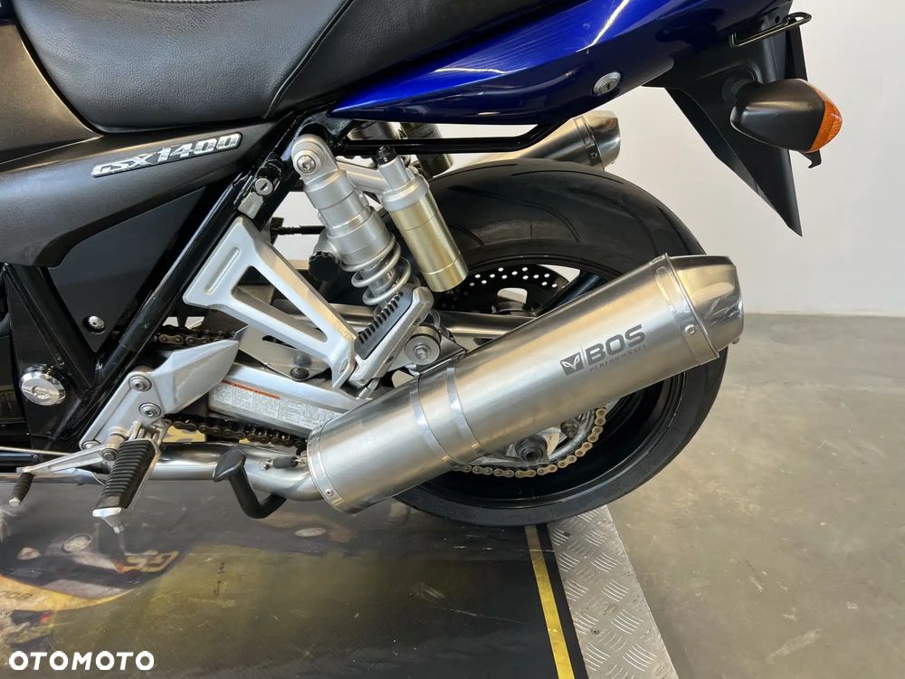 Suzuki GSX - 15