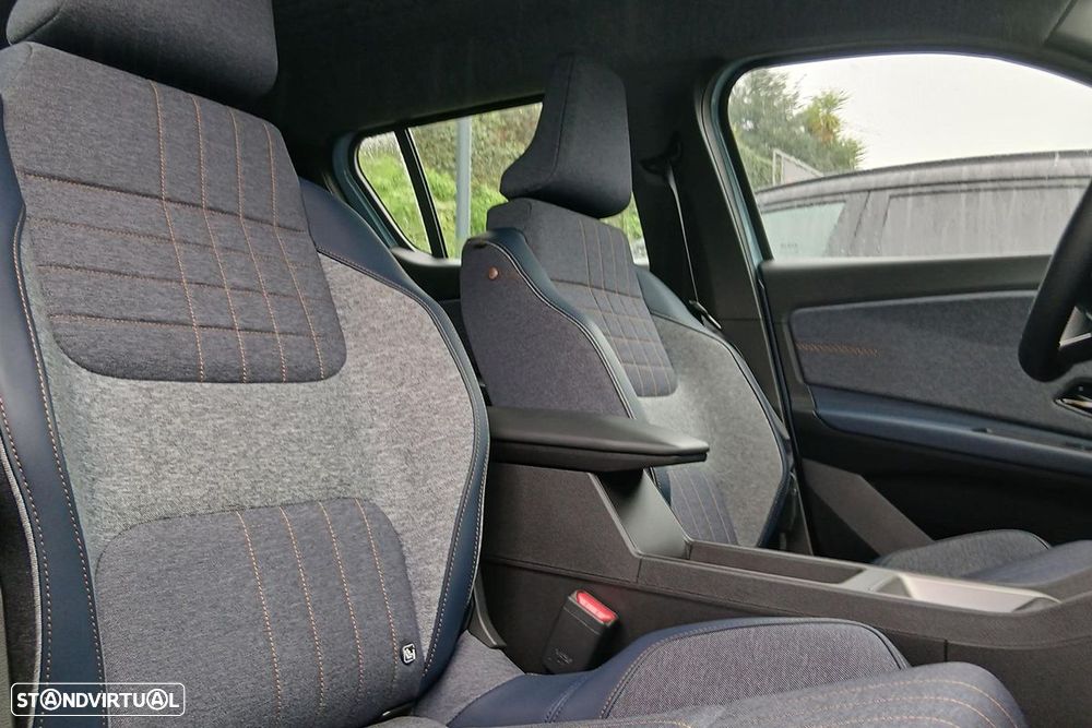 Renault 4 E-Tech 52 kWh Techno Autonomia Conforto - 15