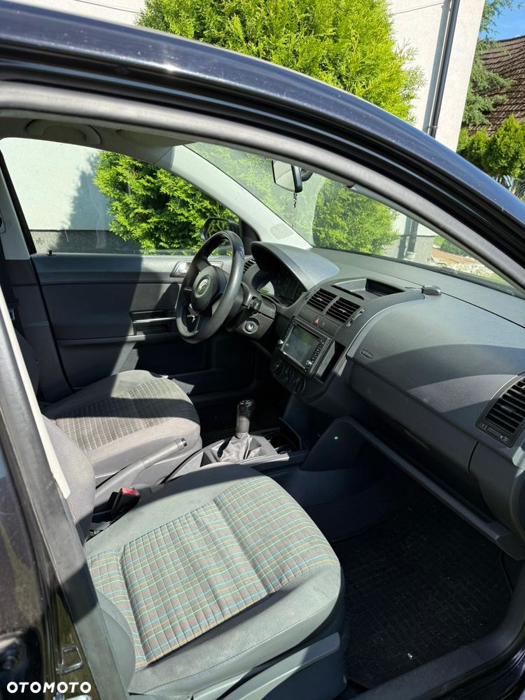 Volkswagen Polo 1.4 - 9