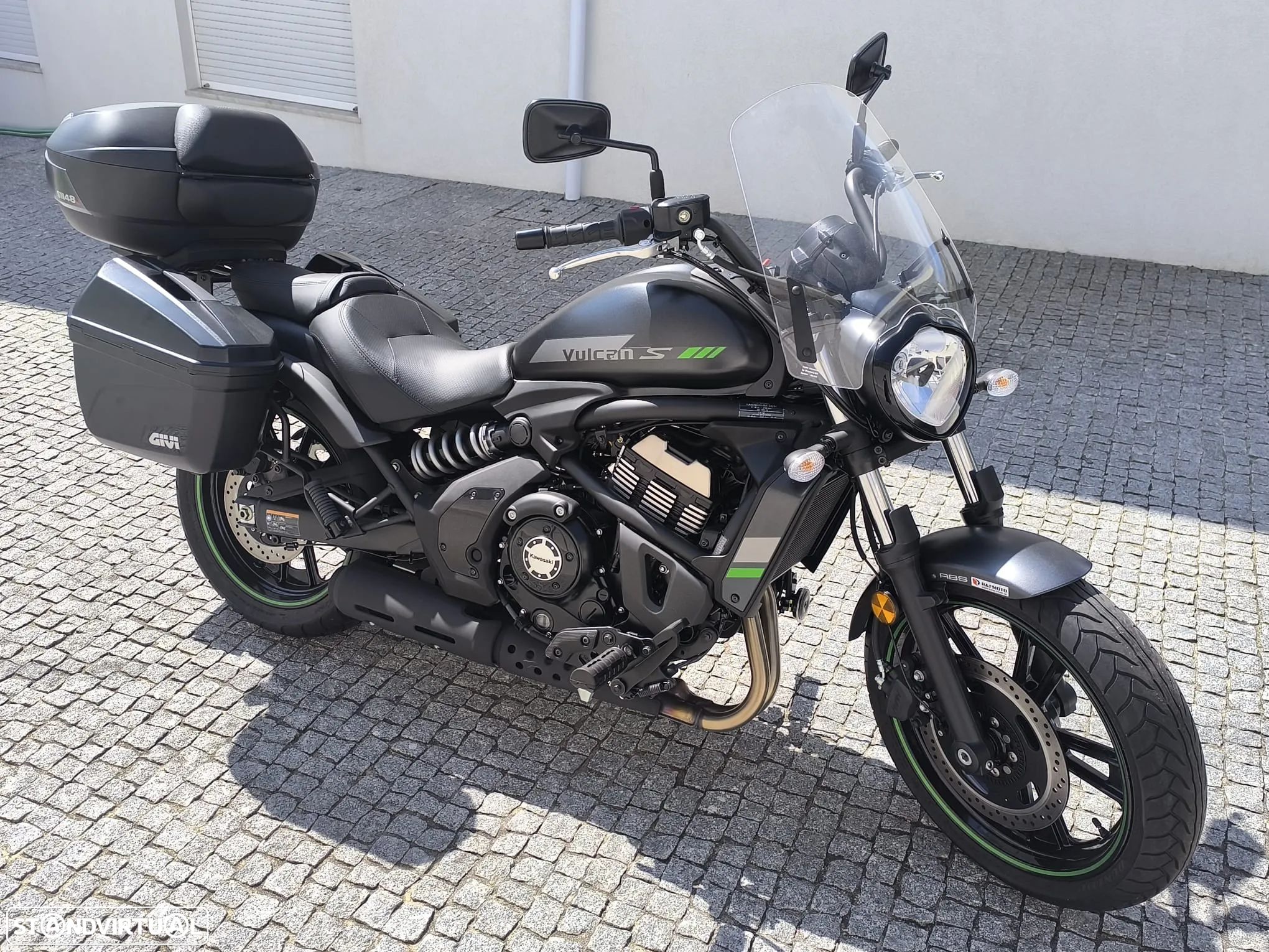 Kawasaki Vulcan S - 1