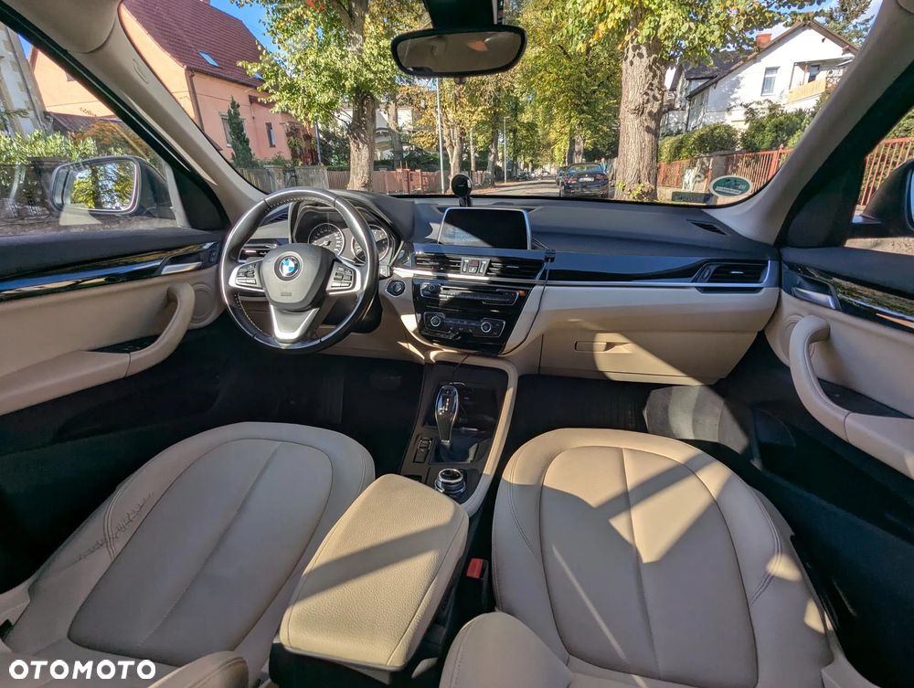BMW X1 sDrive18i GPF Advantage - 10