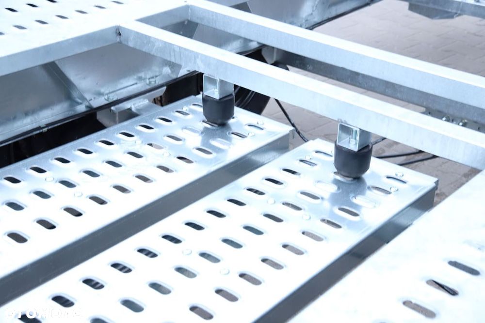 Niewiadów Adam 4.5 x 2 DMC 2700 kg Koła 14C - 9