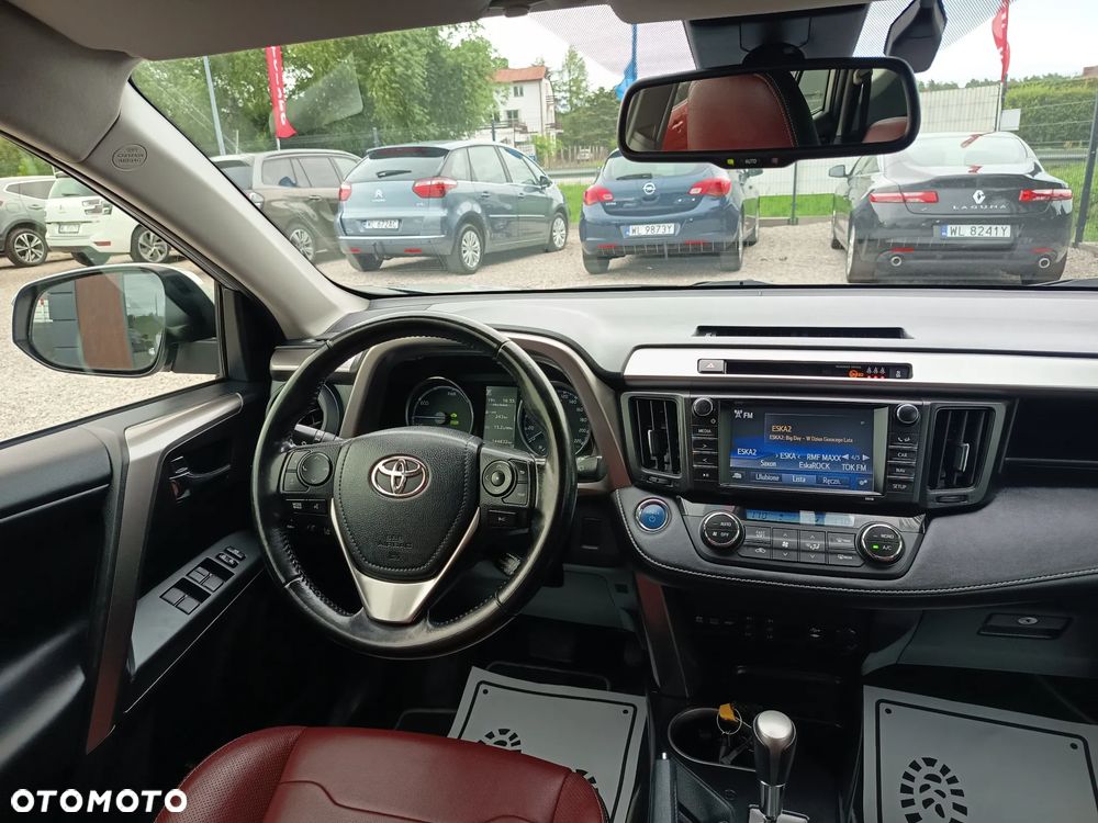 Toyota RAV4 Hybrid Premium 4x2 - 23