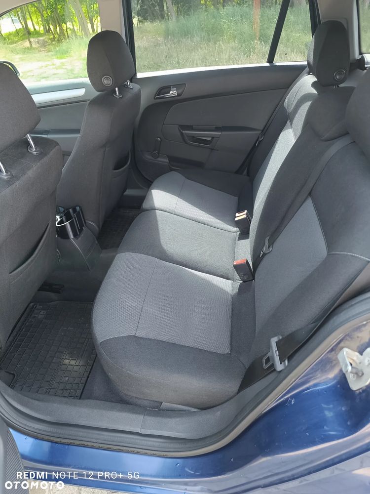 Opel Astra 1.6 Enjoy - 28