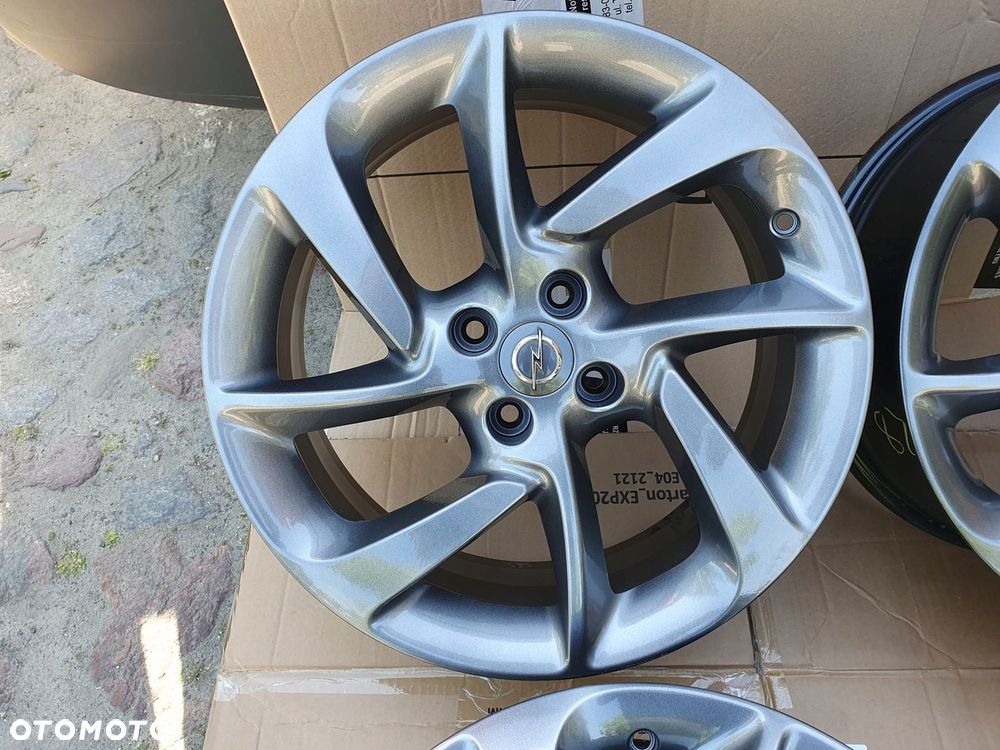 felgi Opel Corsa Adam Astra 17 4x100 - 8