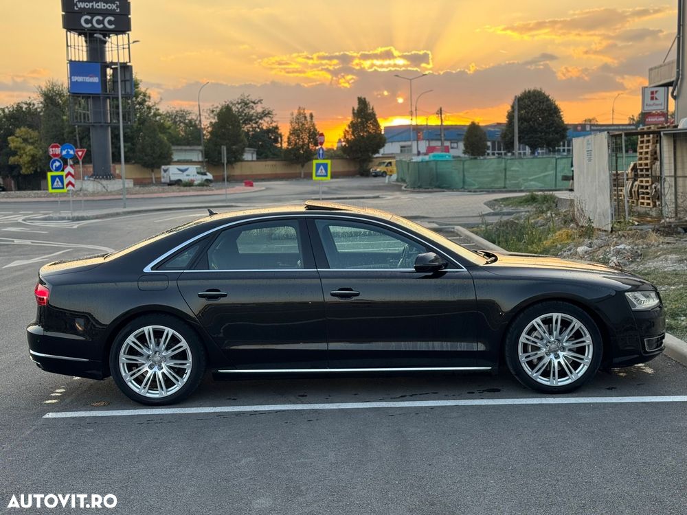 Audi A8 - 12