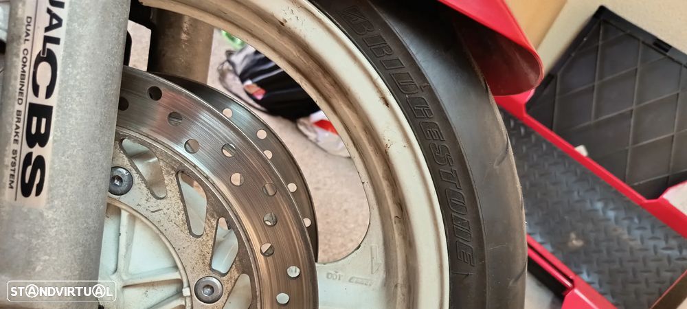 Honda CBR CBR 1000 F - 4