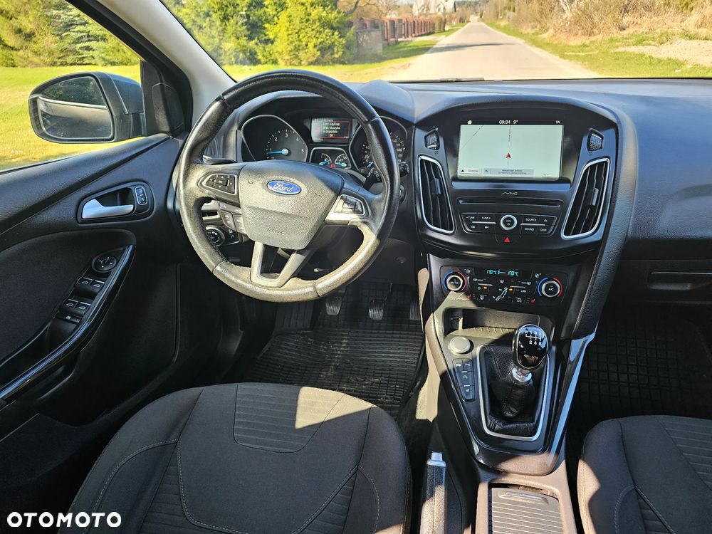 Ford Focus - 9