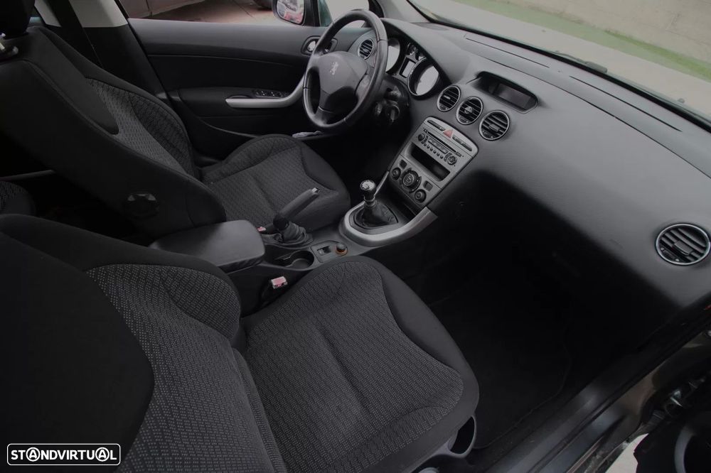 Peugeot 308 SW 1.6 HDi Premium CVM6 - 25