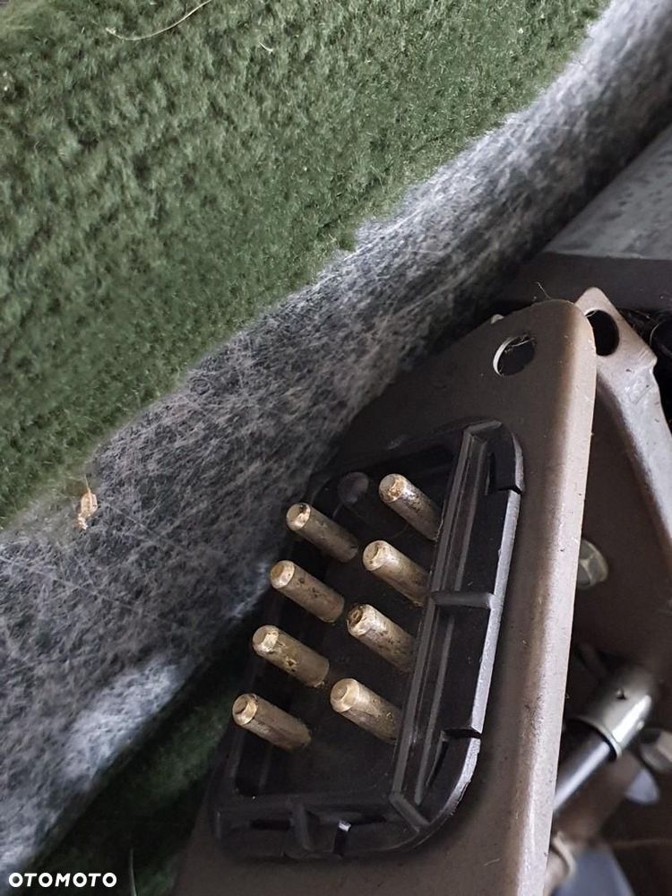 FOTEL PASAZERA PRAWY PRZÓD MERCEDES W126 EUROPA - 11