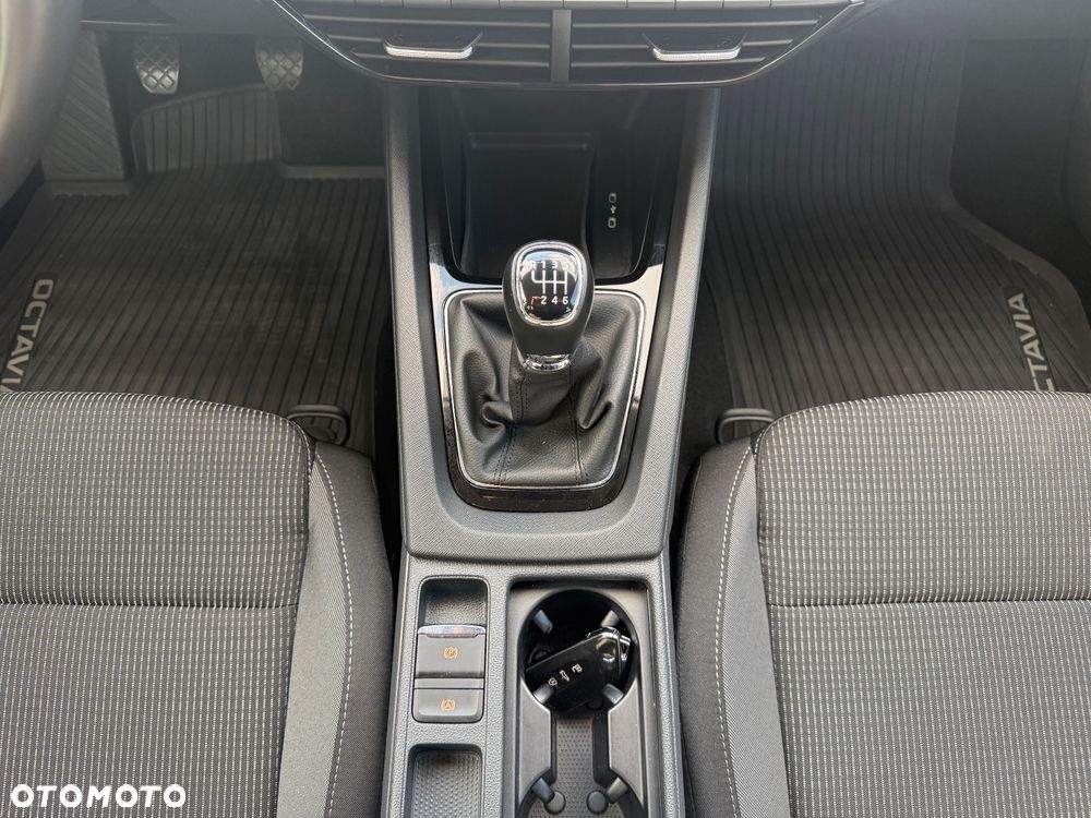 Skoda Octavia 1.5 TSI ACT Ambition - 29