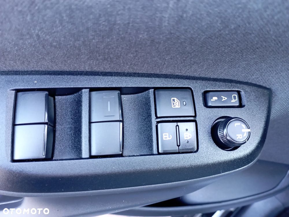 Toyota Yaris Cross Hybrid 1.5 Executive - 23