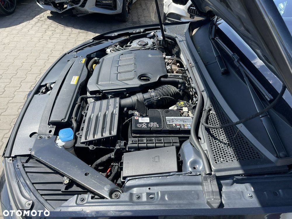 Volkswagen Passat Variant 2.0 TDI SCR DSG Business - 16