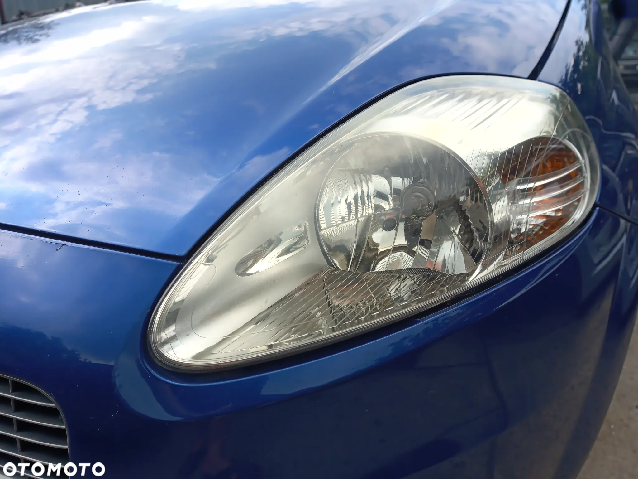 Fiat Grande Punto  lampa przód przednia prawa lewa - 2