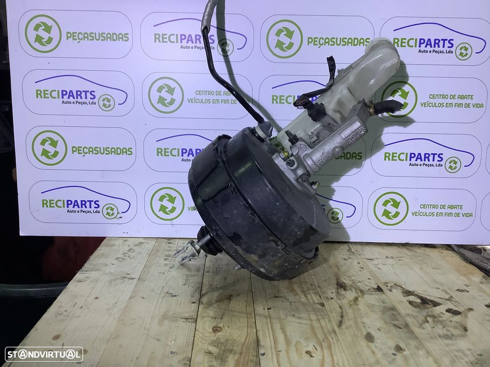 Servo freio Toyota Corolla Verso - 1