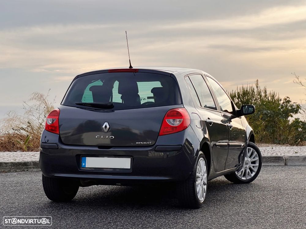 Renault Clio 1.2 16V Dynamique S - 14