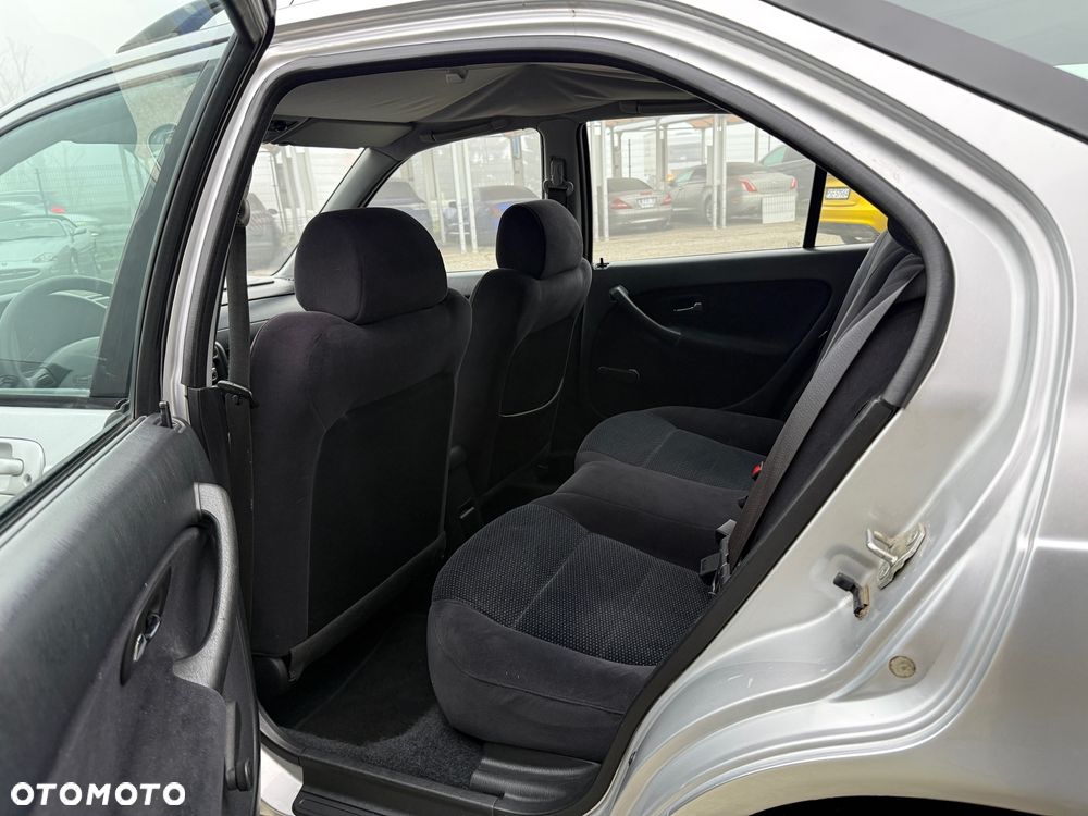 Honda Civic 1.4i - 20