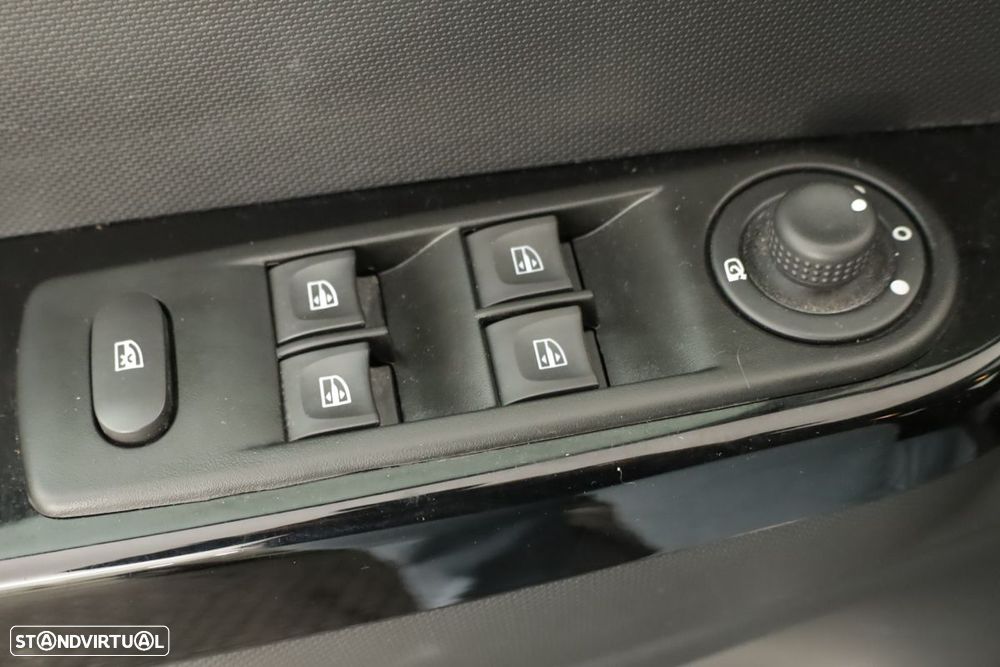 Renault Captur 1.5 dCi Exclusive - 20