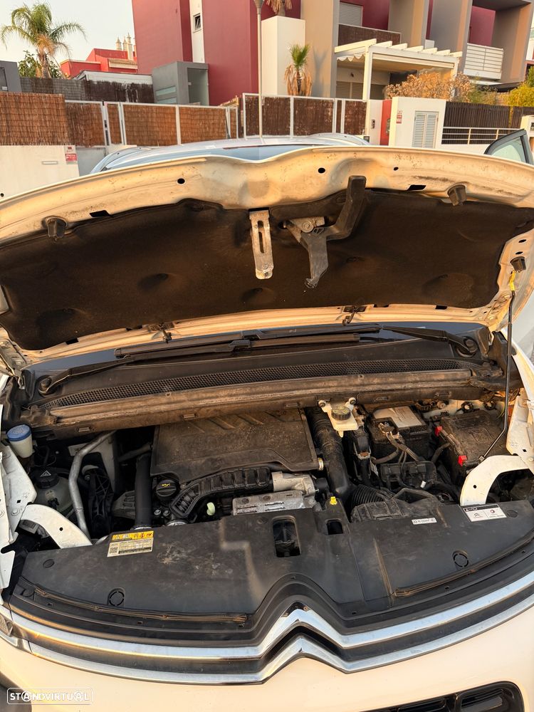 Citroën Grand C4 Spacetourer - 17