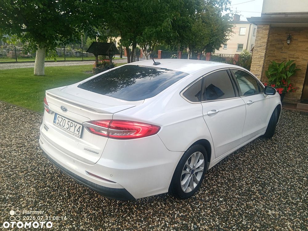 Ford Fusion - 15