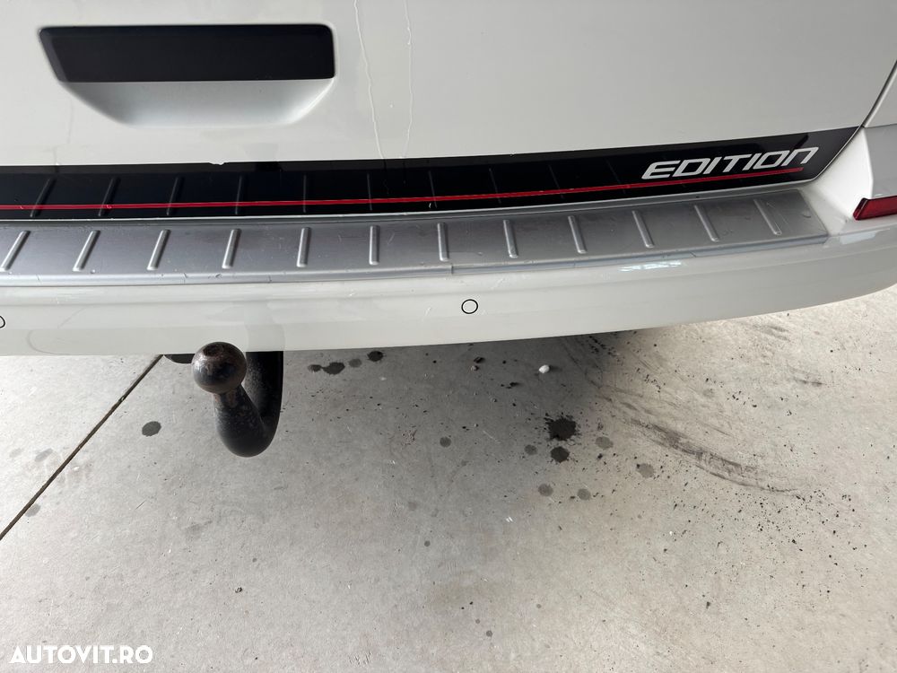 Volkswagen Multivan - 27