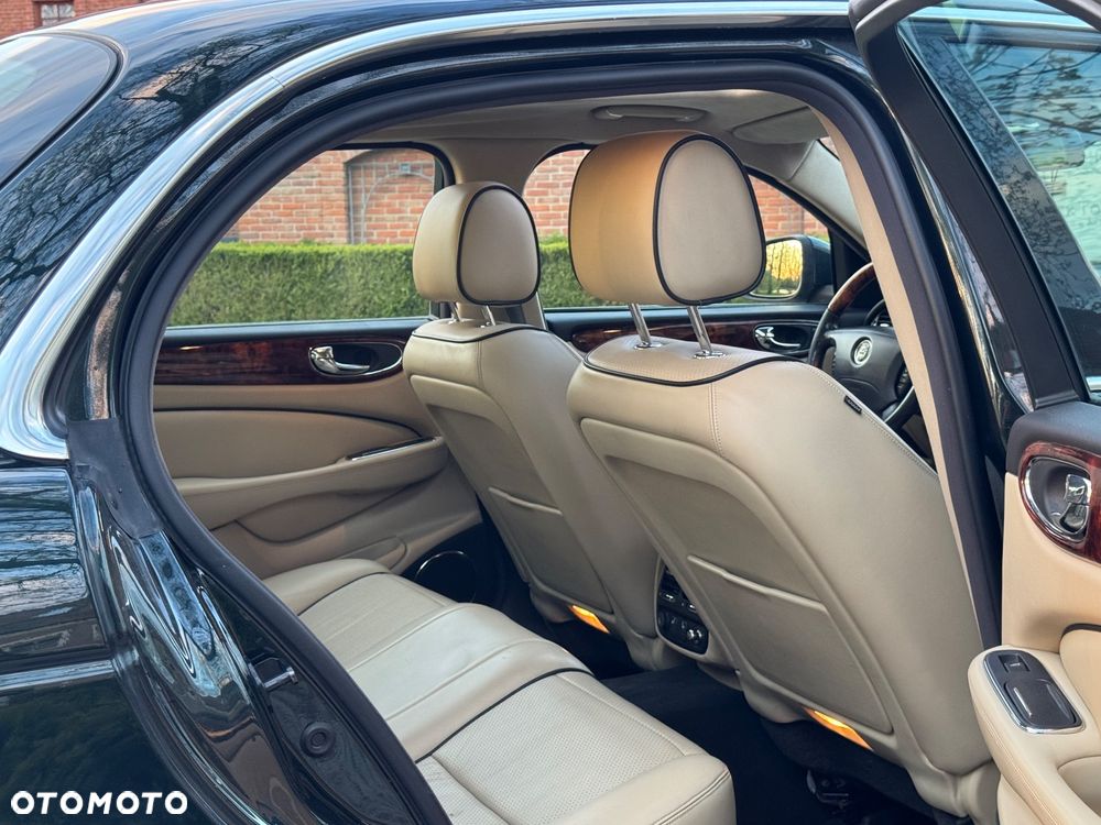 Jaguar XJ XJ6 2.7 Twin Turbo Executive - 17