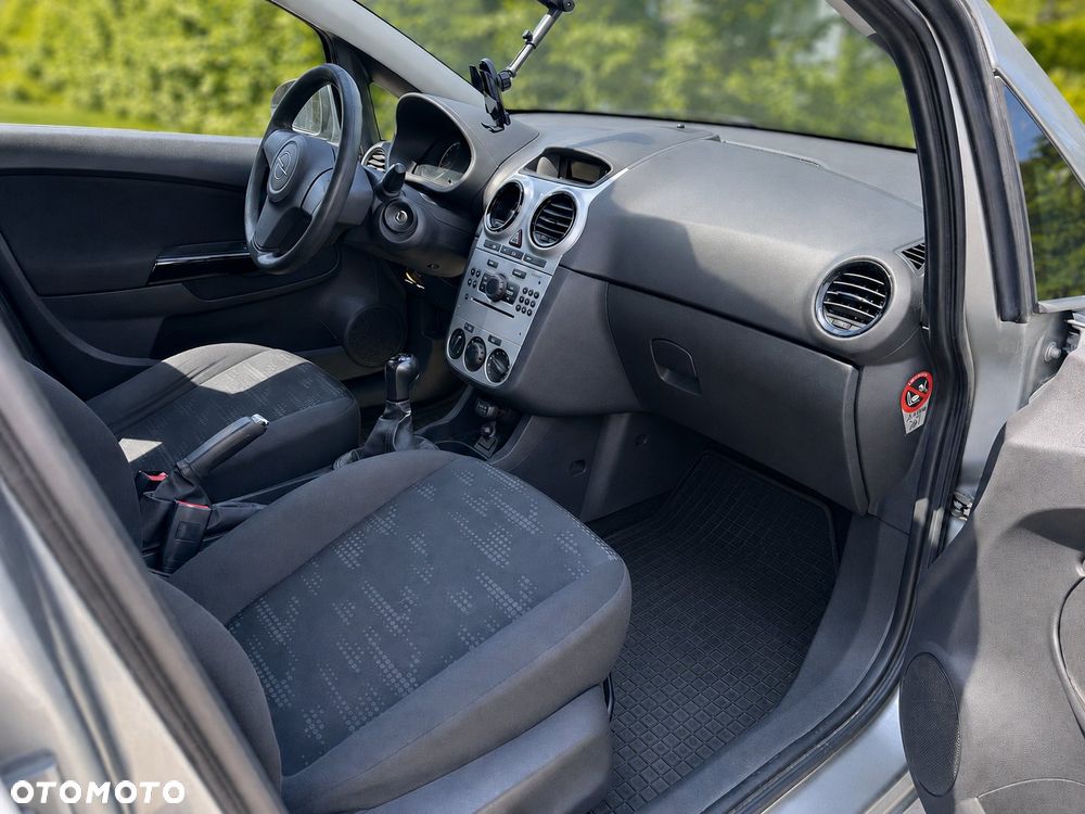 Opel Corsa 1.2 16V Edition / Active - 9