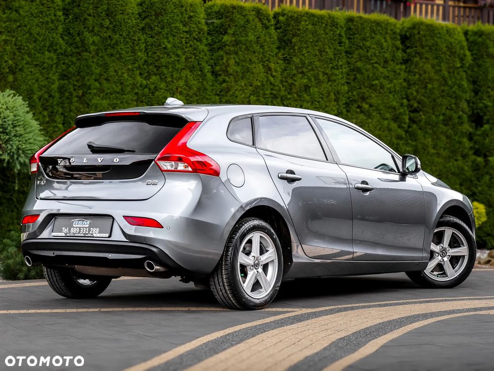 Volvo V40 D2 Drive-E Momentum - 11
