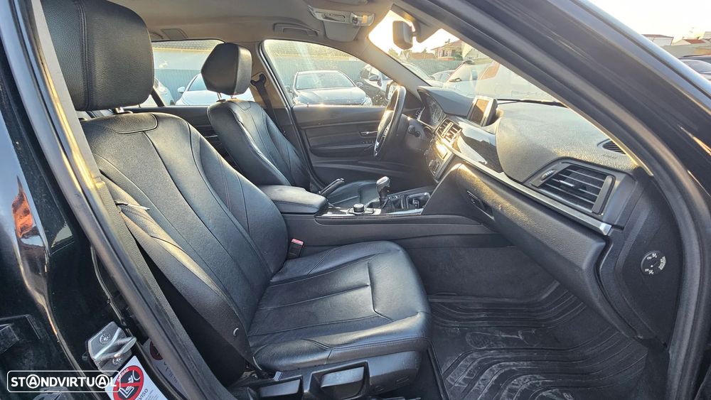 BMW 320 d Sport - 28