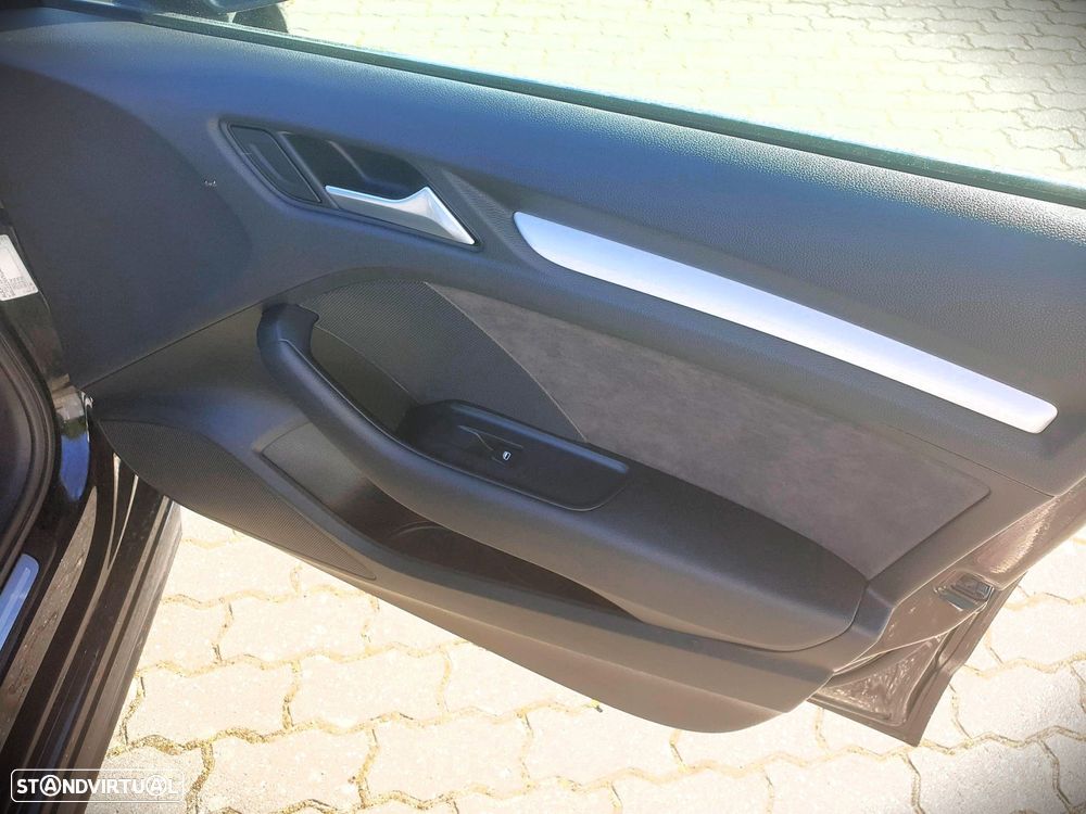 Audi A3 Sportback 1.6 TDI S-line - 36