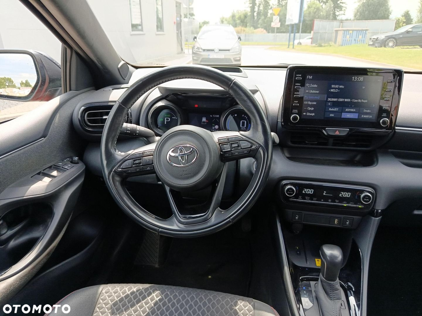 Toyota Yaris - 12