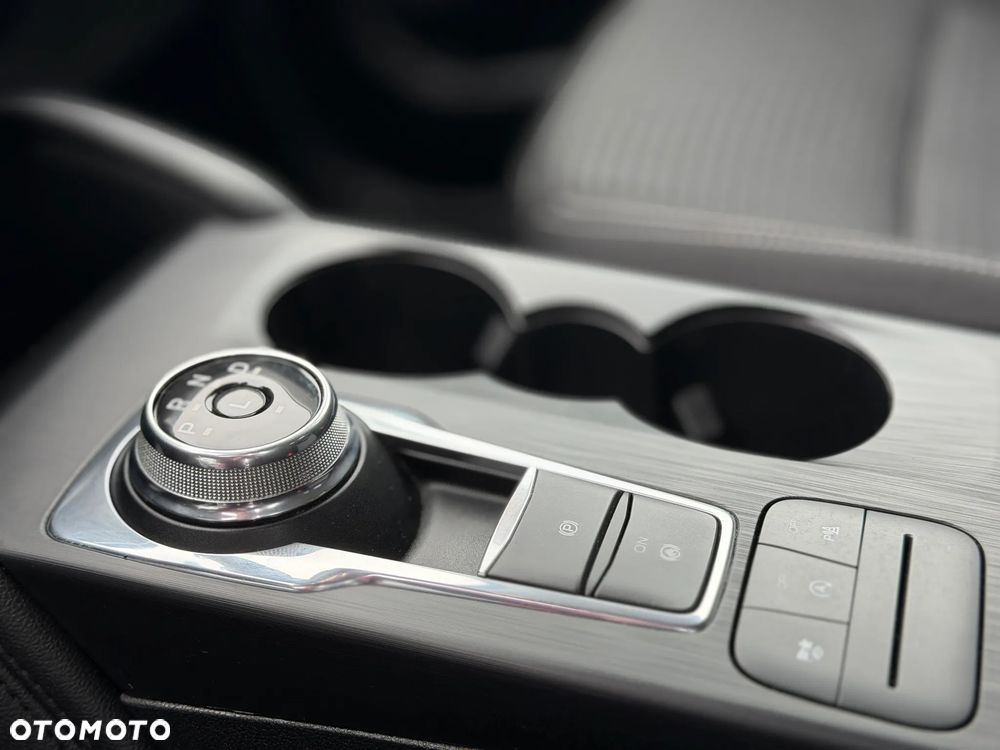 Ford Kuga 2.0 EcoBlue 4x4 ST-LINE - 28