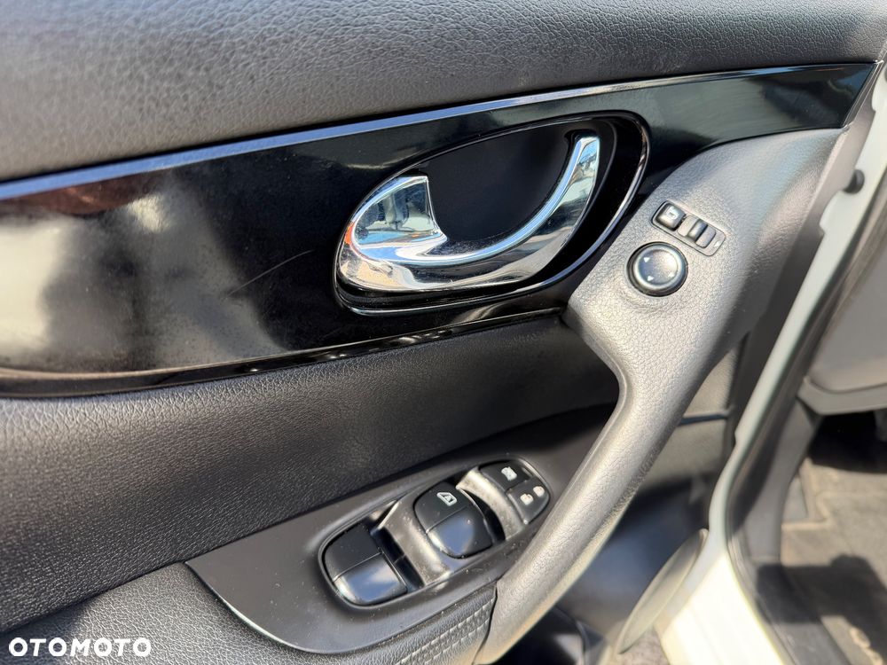 Nissan Qashqai 1.6 DIG-T 360 - 23