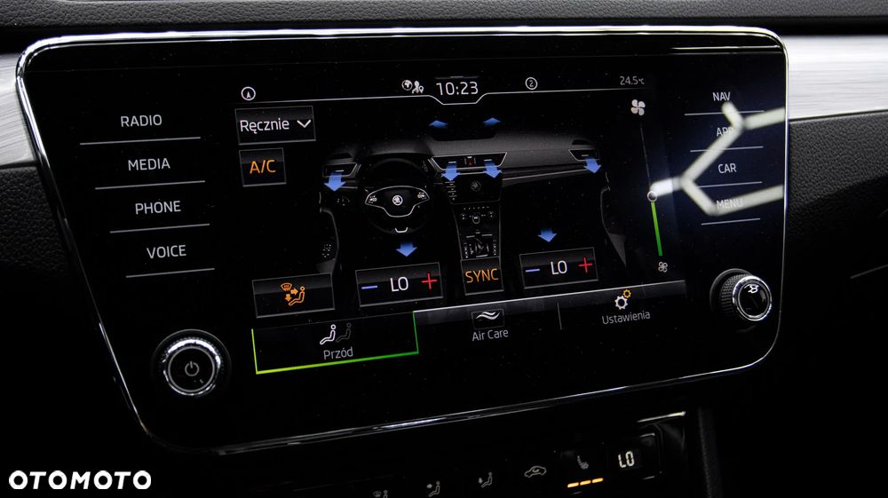 Skoda Superb 2.0 TDI SCR Style DSG - 26