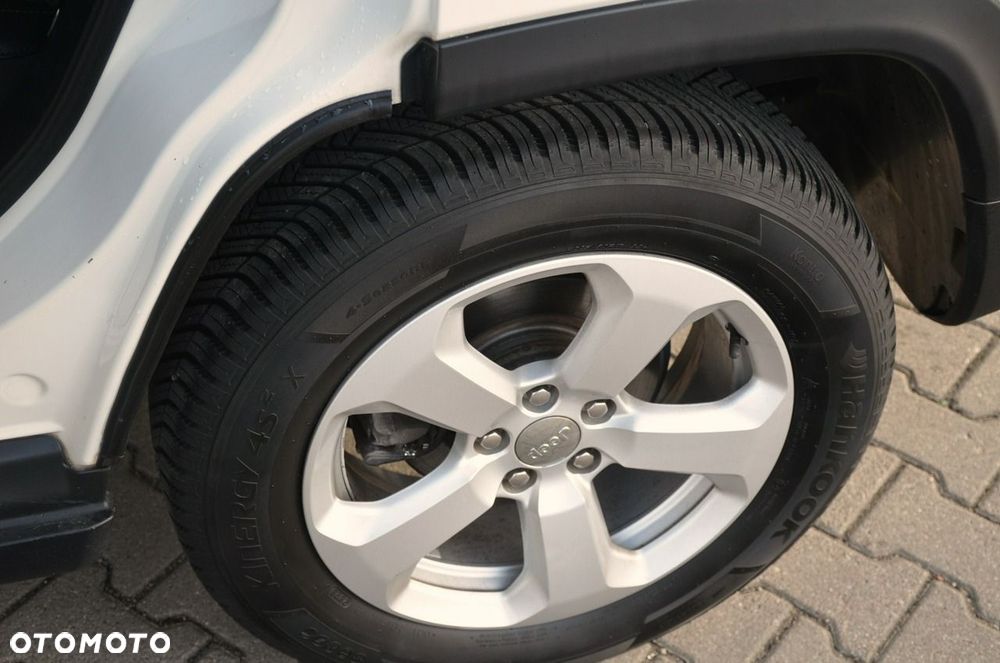 Jeep Compass - 28