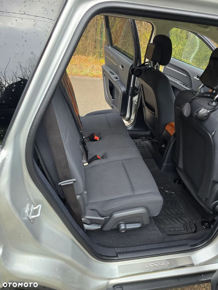 Dodge Journey 2.4 SE - 22