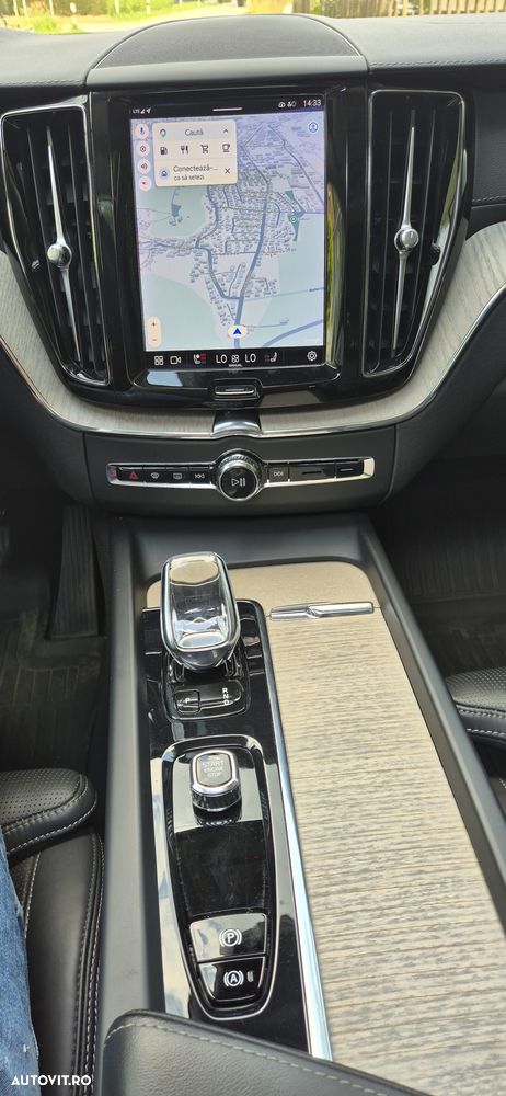 Volvo XC 60 B4 MHEV AT8 AWD Inscription - 12
