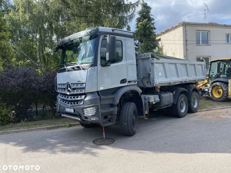 Mercedes-Benz Arocs 3345 mp4, 6x6 kipper meiller