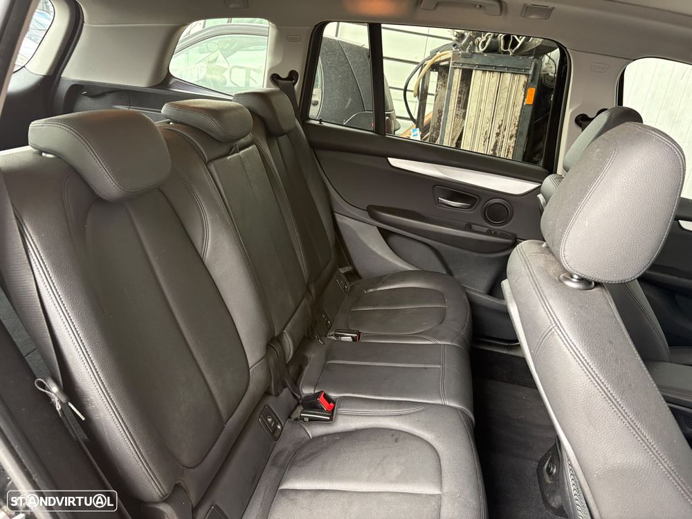 BMW 216 Gran Tourer d Aut. - 17