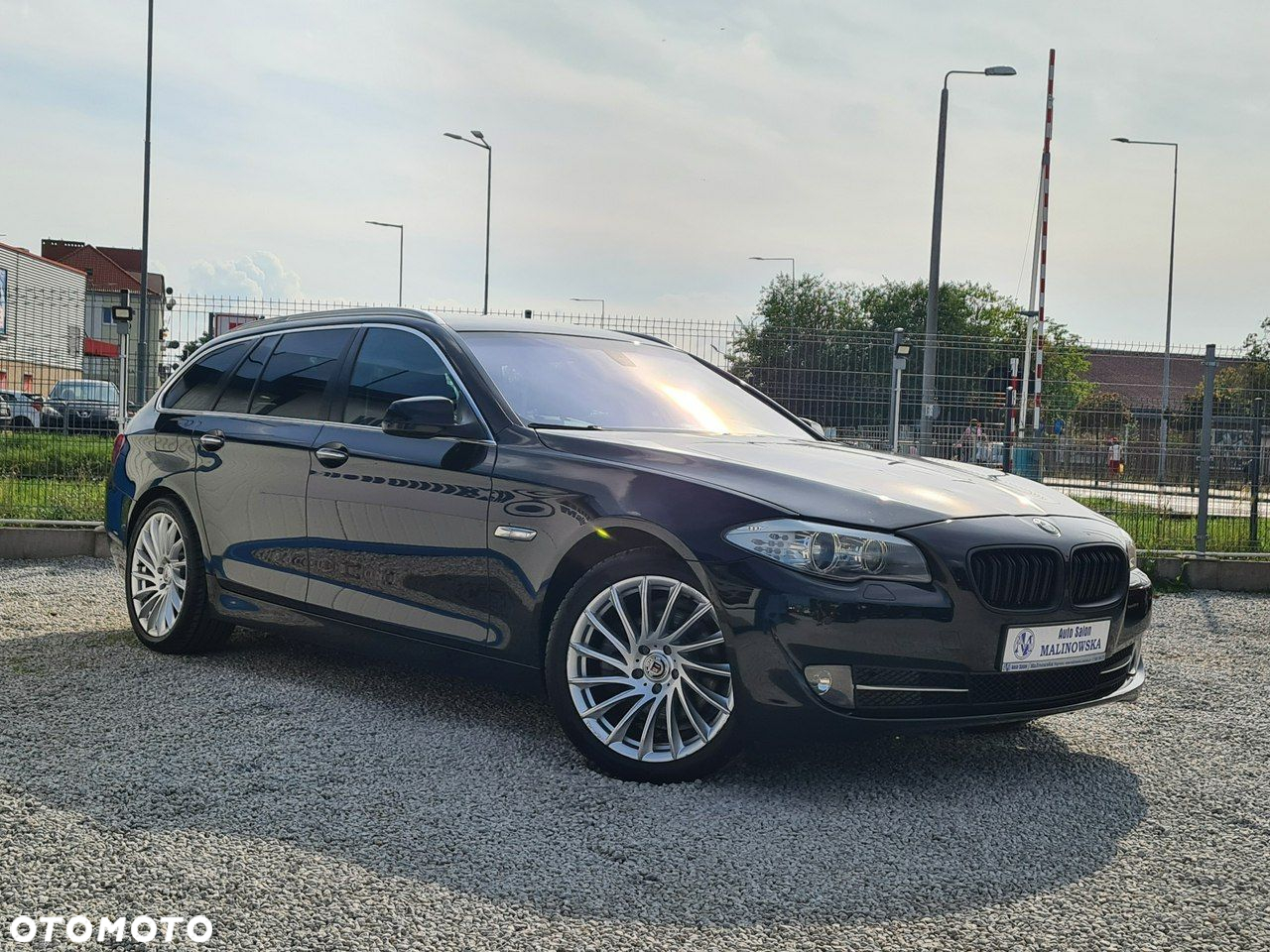 BMW Seria 5 520d Touring - 3