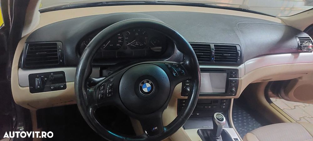 BMW Seria 3 318i - 4