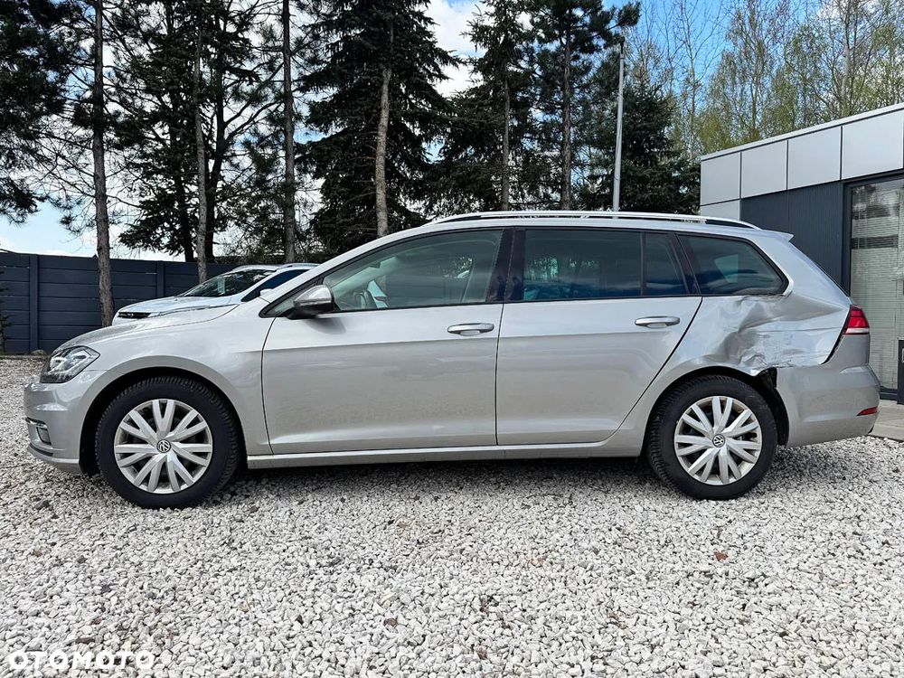 Volkswagen Golf 1.6 TDI SCR Trendline - 17