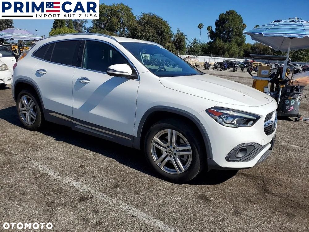Mercedes-Benz GLA 250 4Matic 8G-DCT Edition 2021 - 1