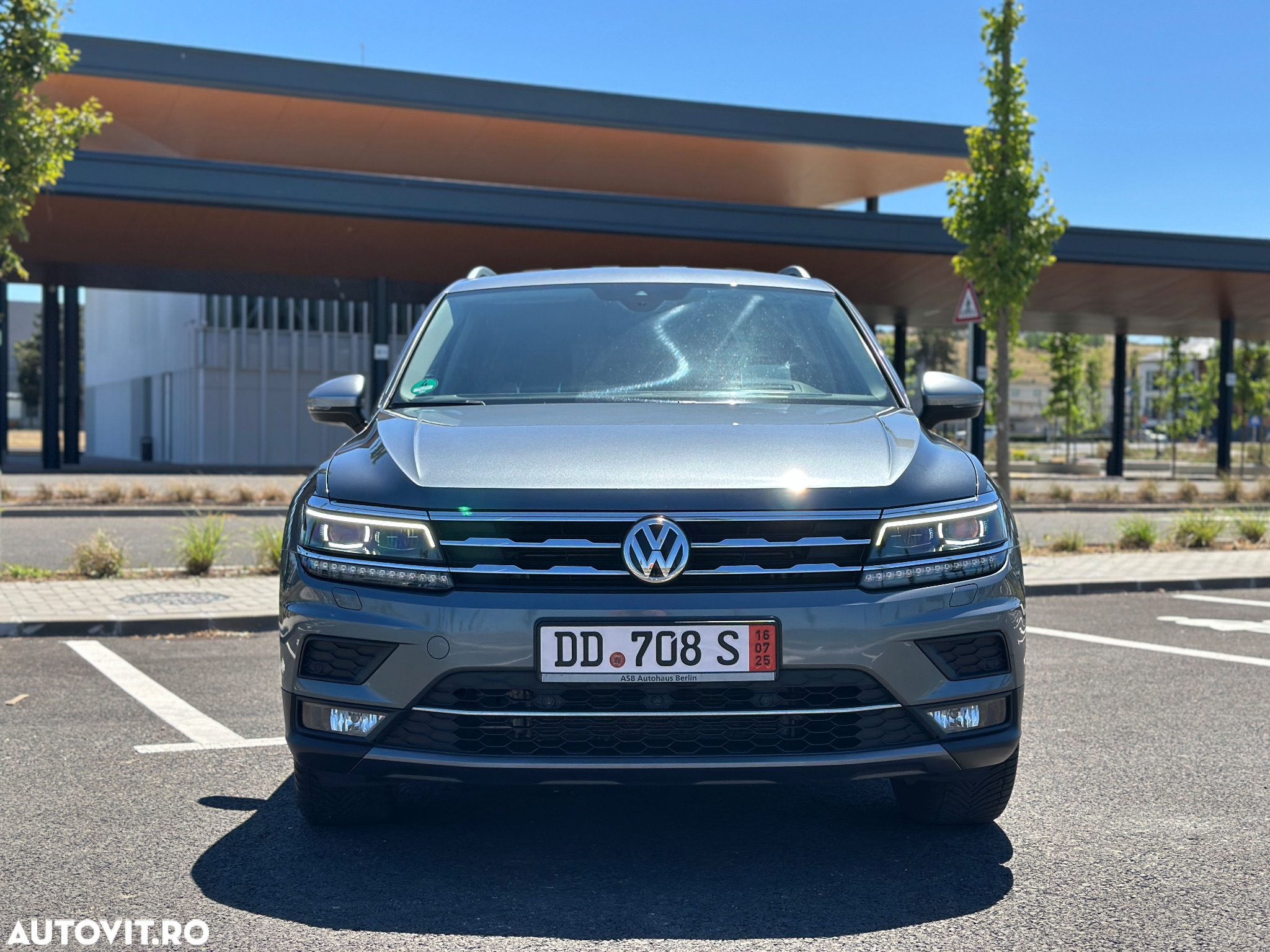 Volkswagen Tiguan Allspace 2.0 TDI SCR 4Motion DSG Highline - 2