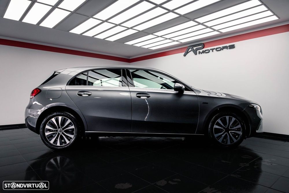 Mercedes-Benz A 250 e Style Plus - 14